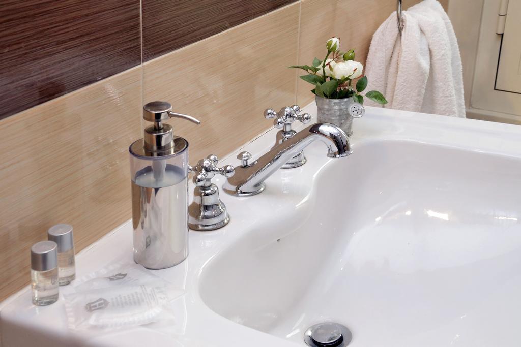 San Pietro Stazione Guesthouse Rom Eksteriør billede