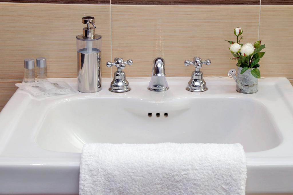 San Pietro Stazione Guesthouse Rom Eksteriør billede