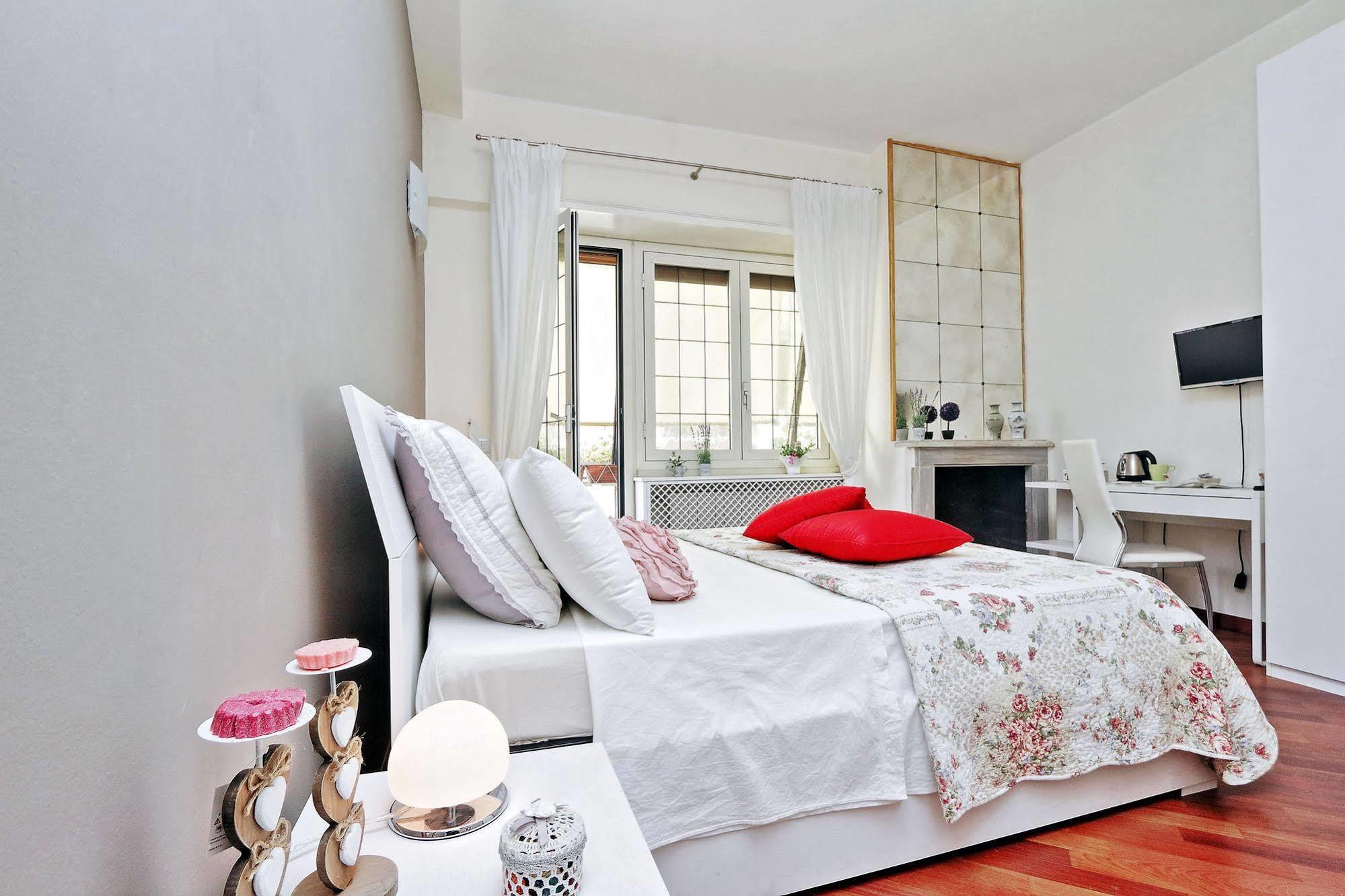 San Pietro Stazione Guesthouse Rom Eksteriør billede