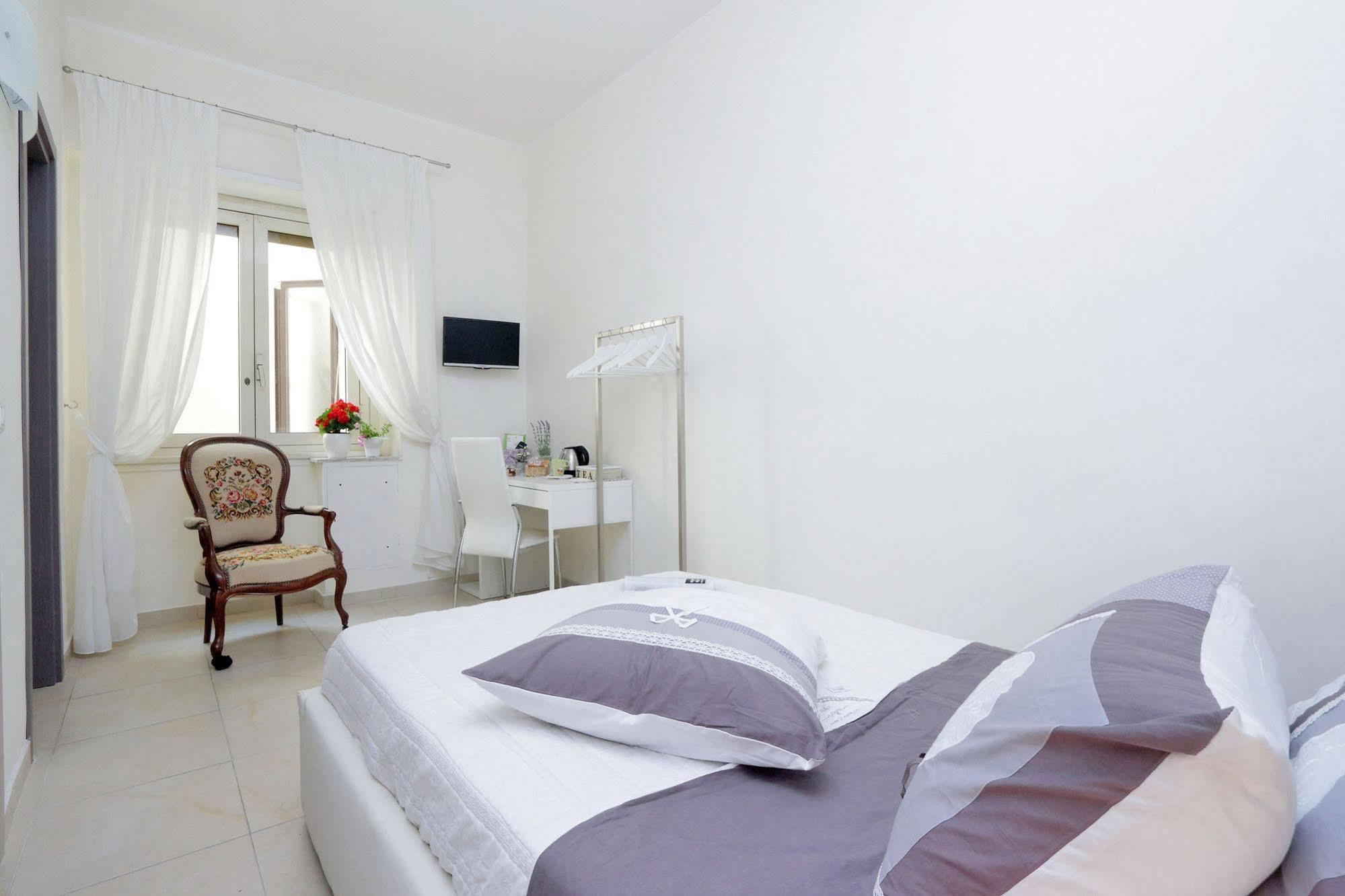 San Pietro Stazione Guesthouse Rom Eksteriør billede