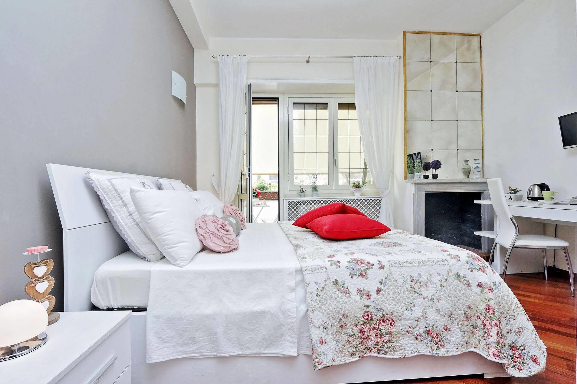 San Pietro Stazione Guesthouse Rom Eksteriør billede