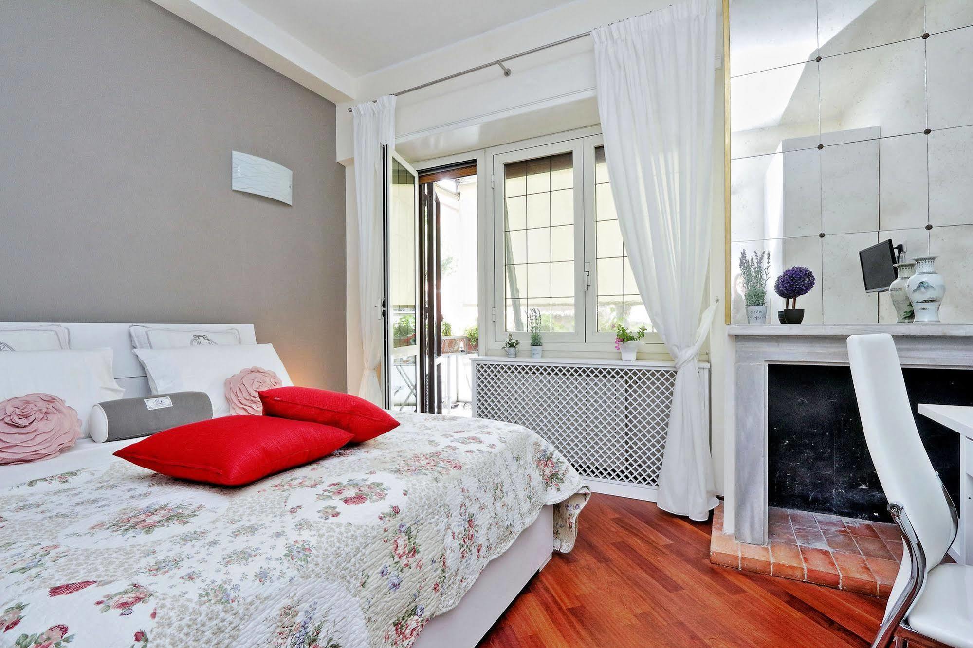 San Pietro Stazione Guesthouse Rom Eksteriør billede